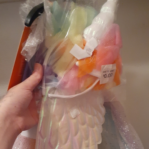 NWT Rainbow unicorn costume - Picture 3 of 4
